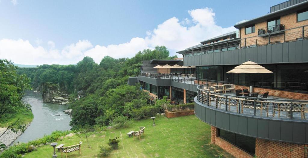 Hantan River Spa Hotel Cheorwon Exteriér fotografie